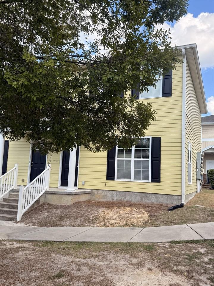 1925 Durham Ave - Photo 2 of 3