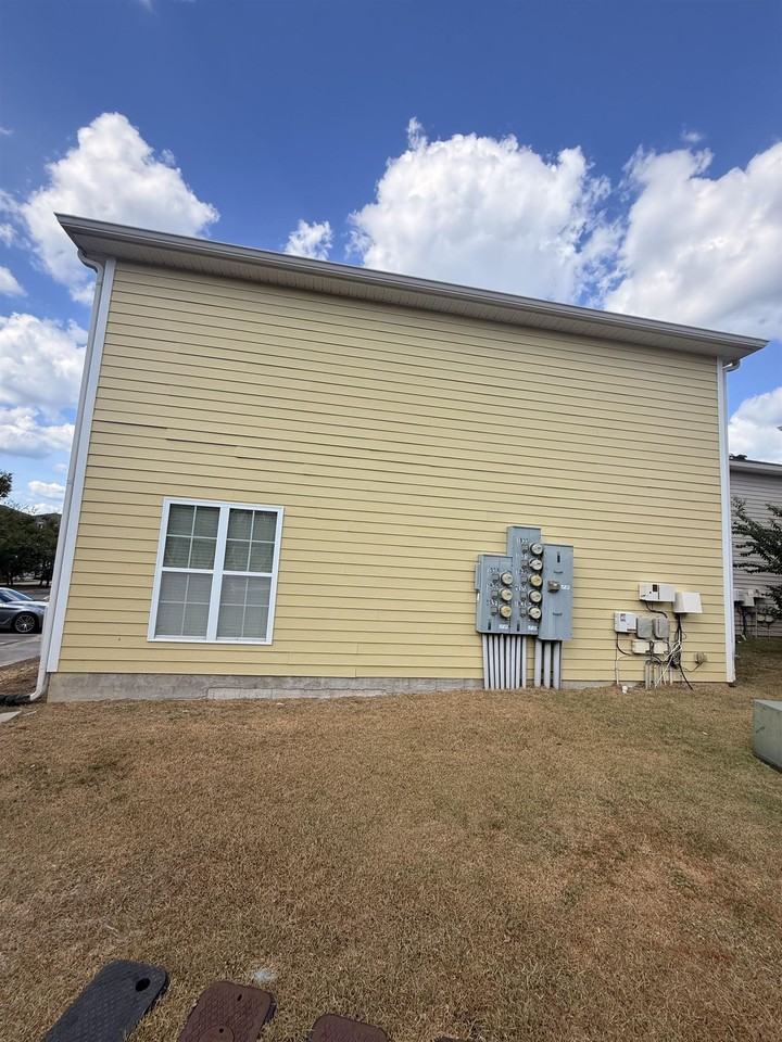 1925 Durham Ave - Photo 3 of 3