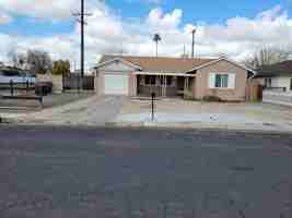 featured image of 709 Sunset Dr