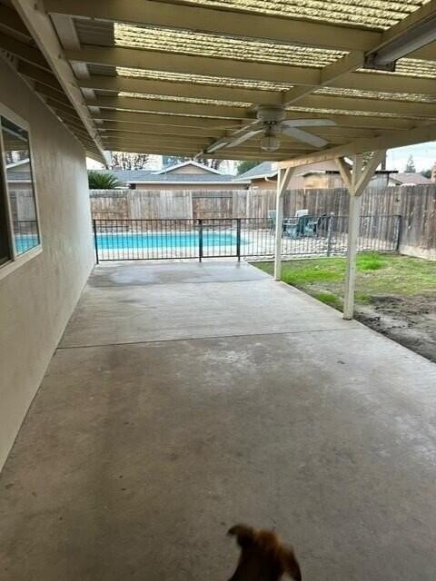 1237 Cabrillo Dr - Photo 4 of 21