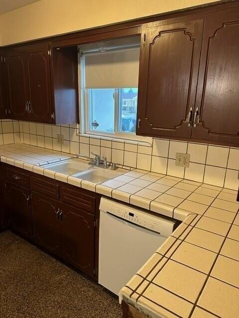 1237 Cabrillo Dr - Photo 7 of 21