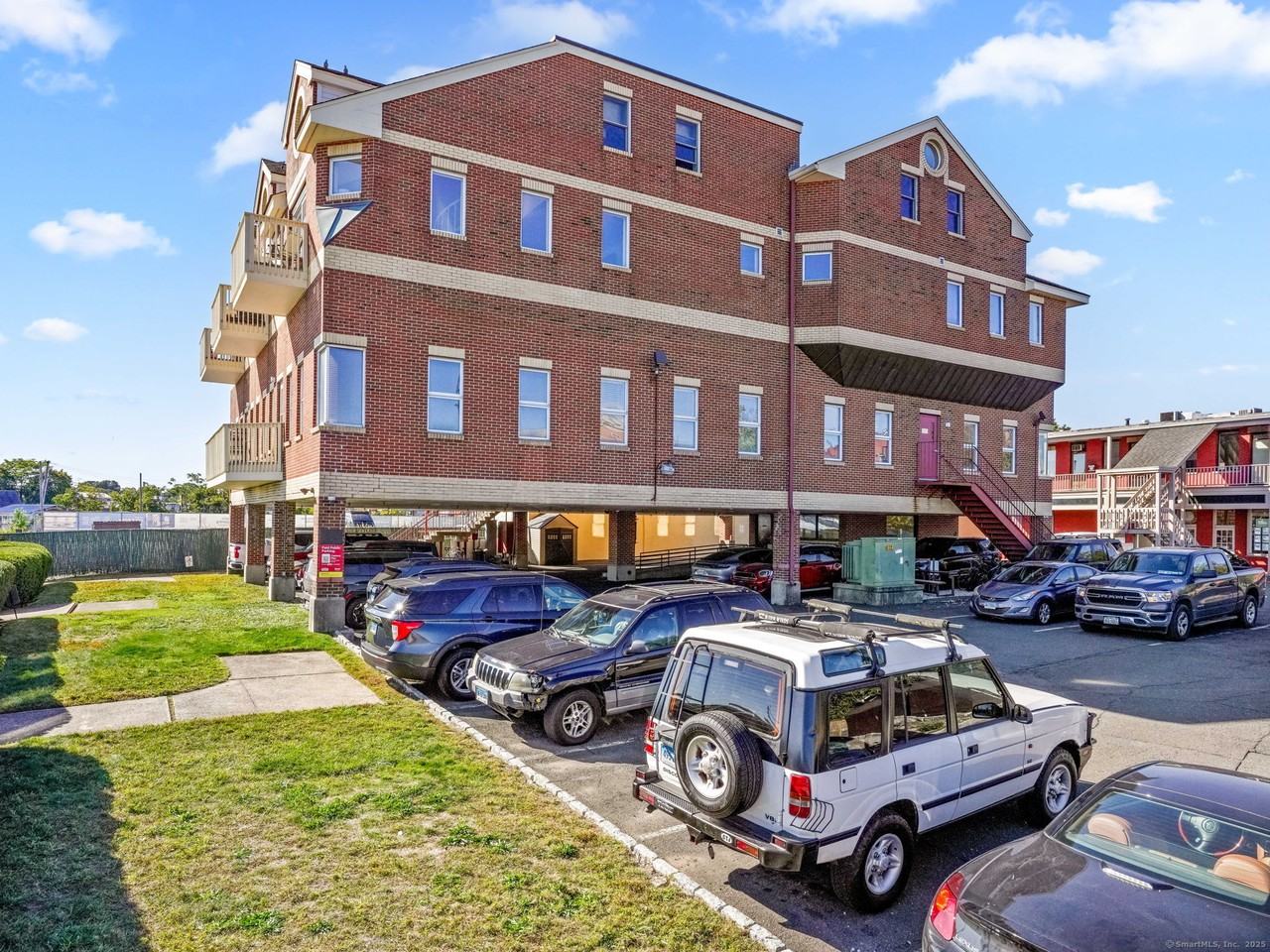 50 Water St - Photo 4 of 28