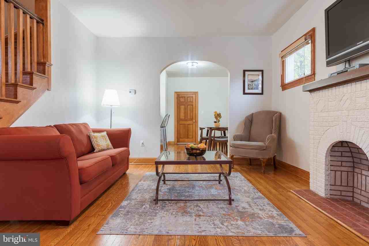 3817 22nd Street Northeast - Photo 6 of 37