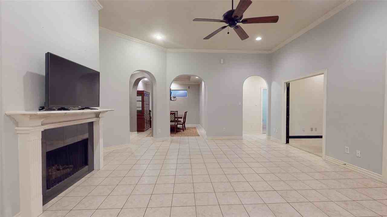 5909 Sawyer Dr - Photo 7 of 49