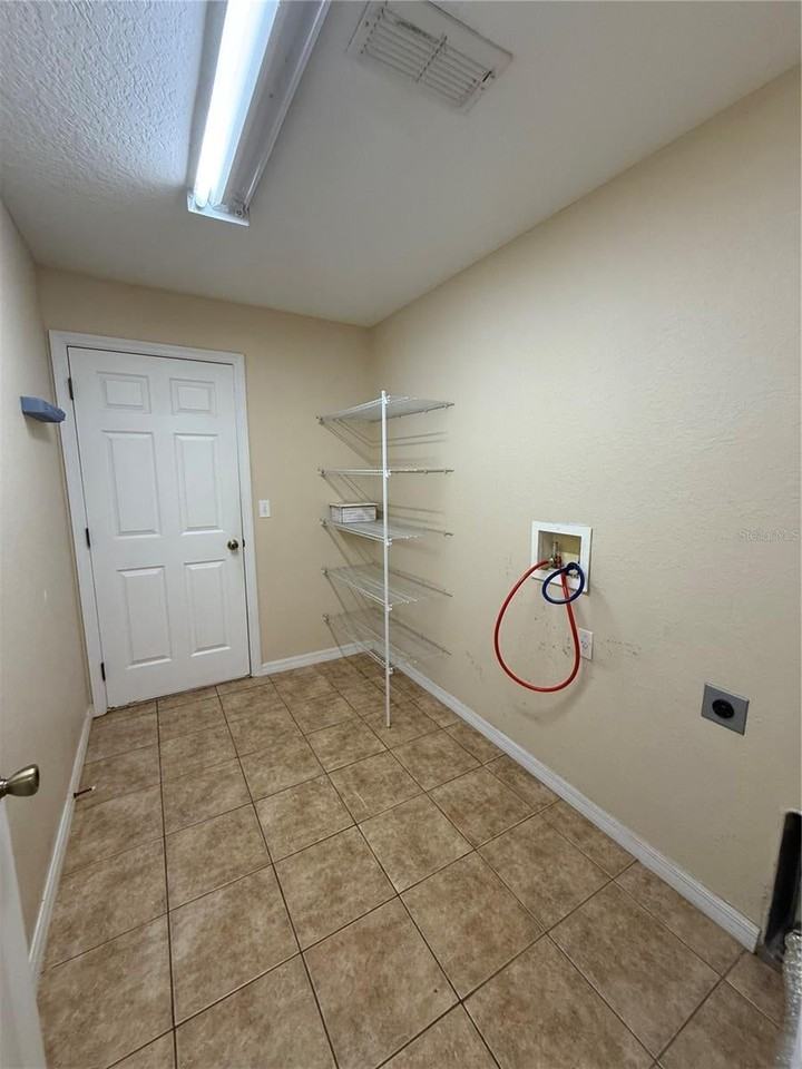 14938 Sw 26th Ln - Photo 3 of 20