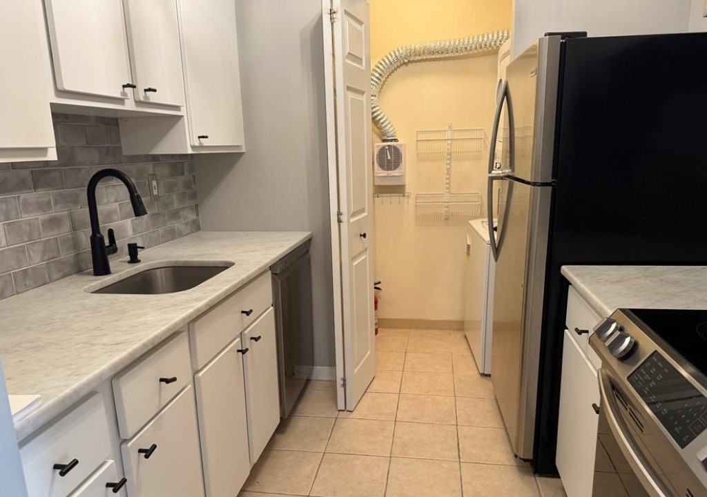 25 Crest St - Photo 7 of 10