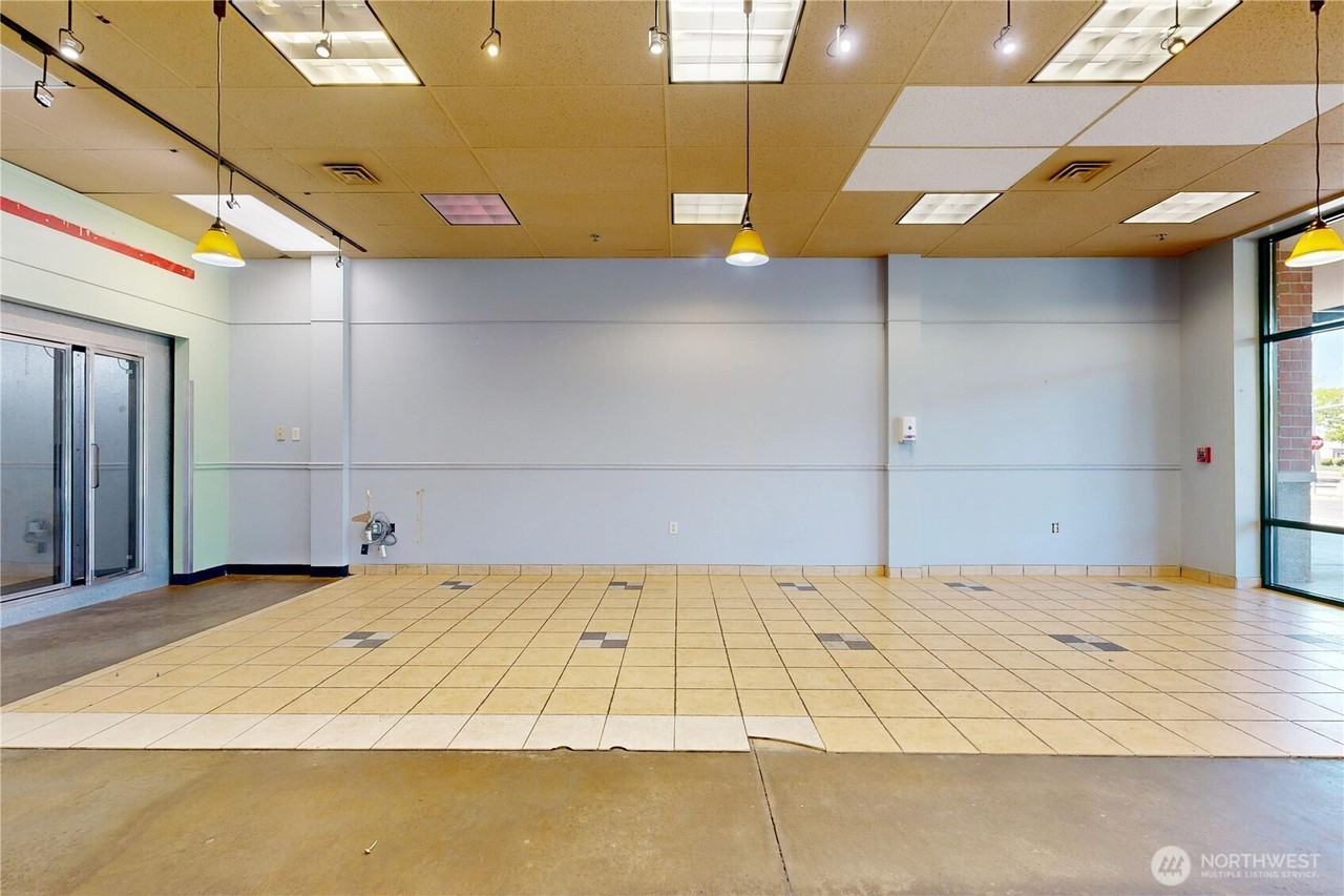 1705 Se Meadowbrook Blvd - Photo 6 of 30