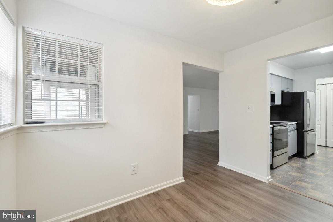 8573 Falls Run Rd Apt E #E - Photo 6 of 21