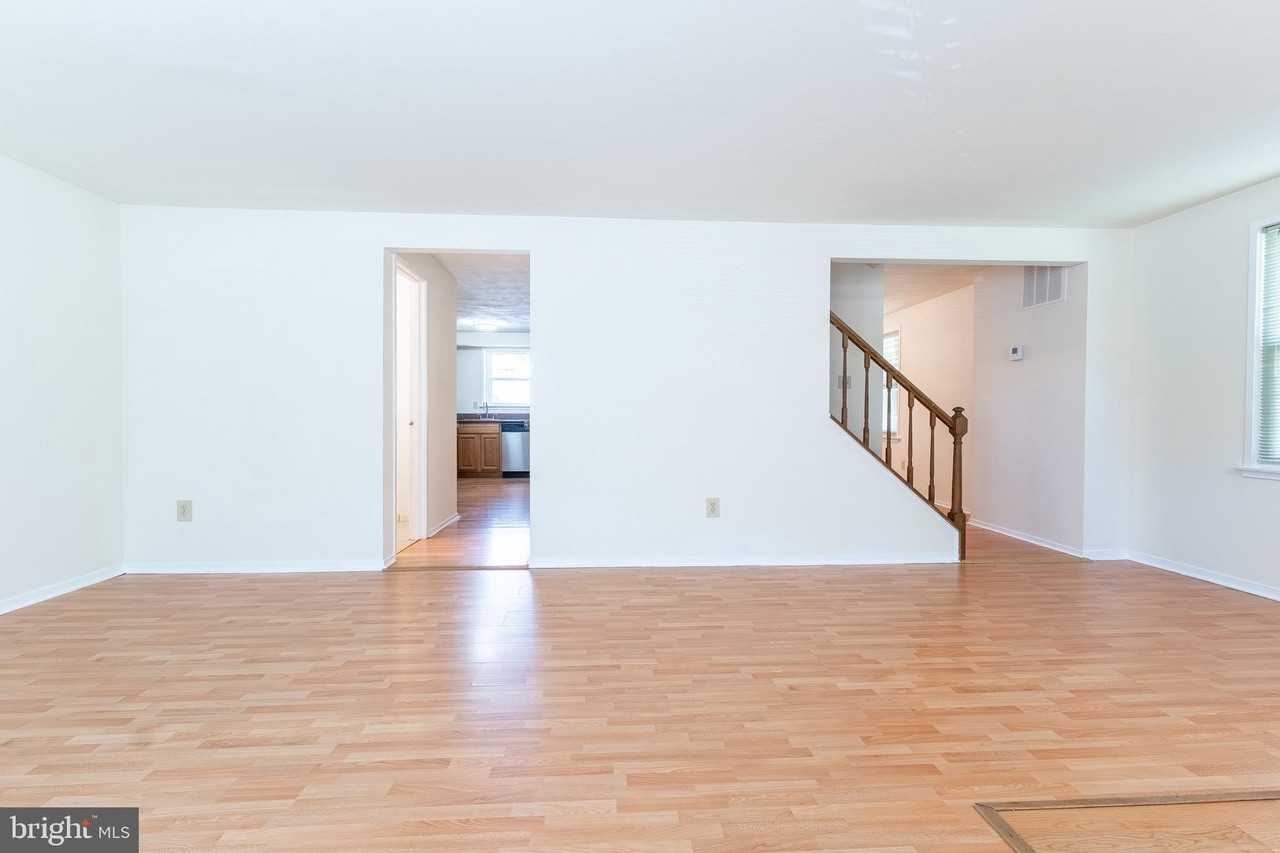 12136 Bentridge Pl - Photo 6 of 29