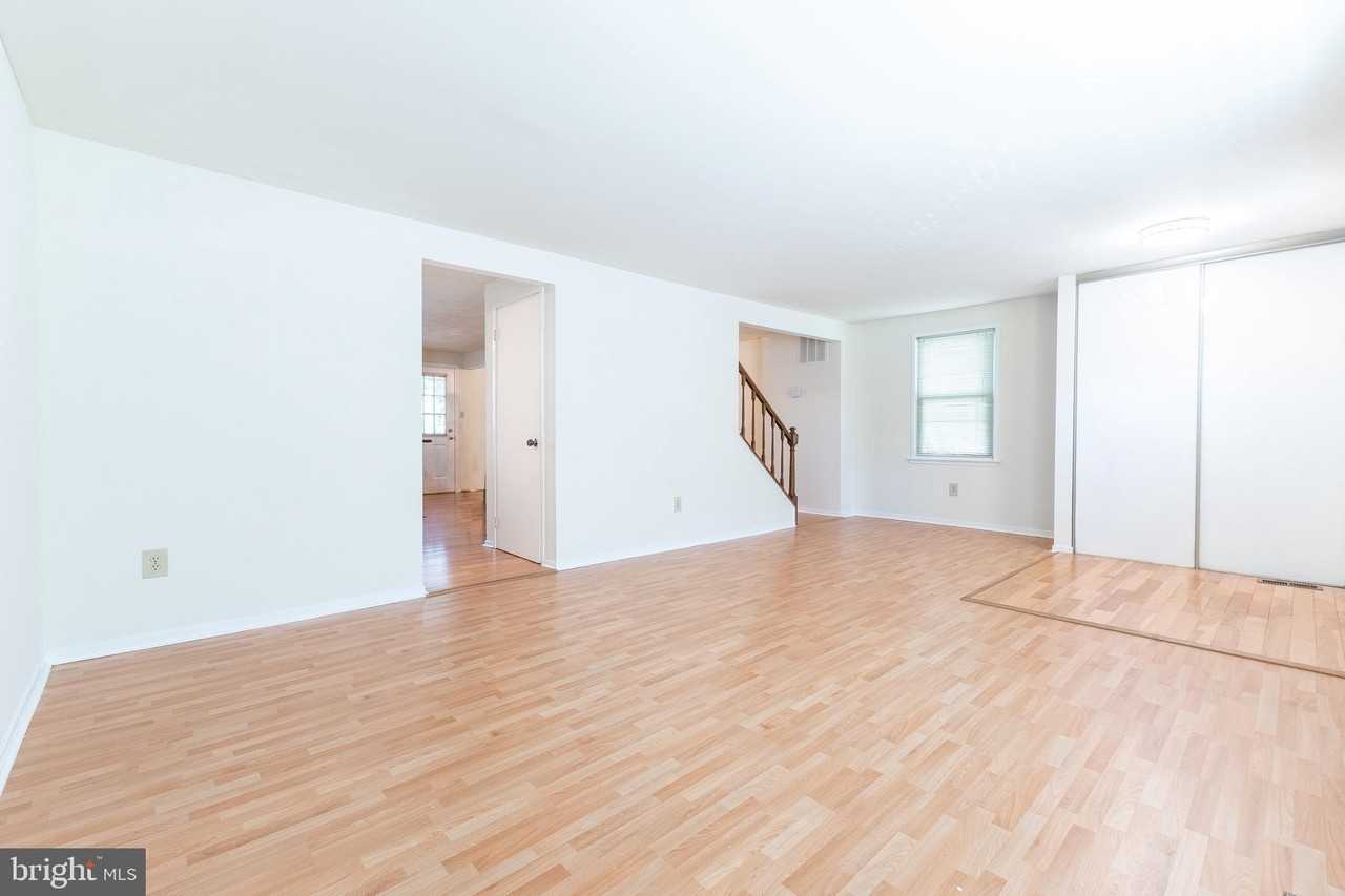 12136 Bentridge Pl - Photo 7 of 29