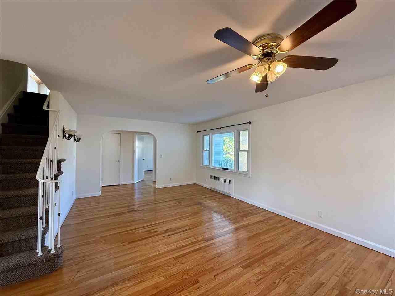 518 W Olive St - Photo 5 of 28