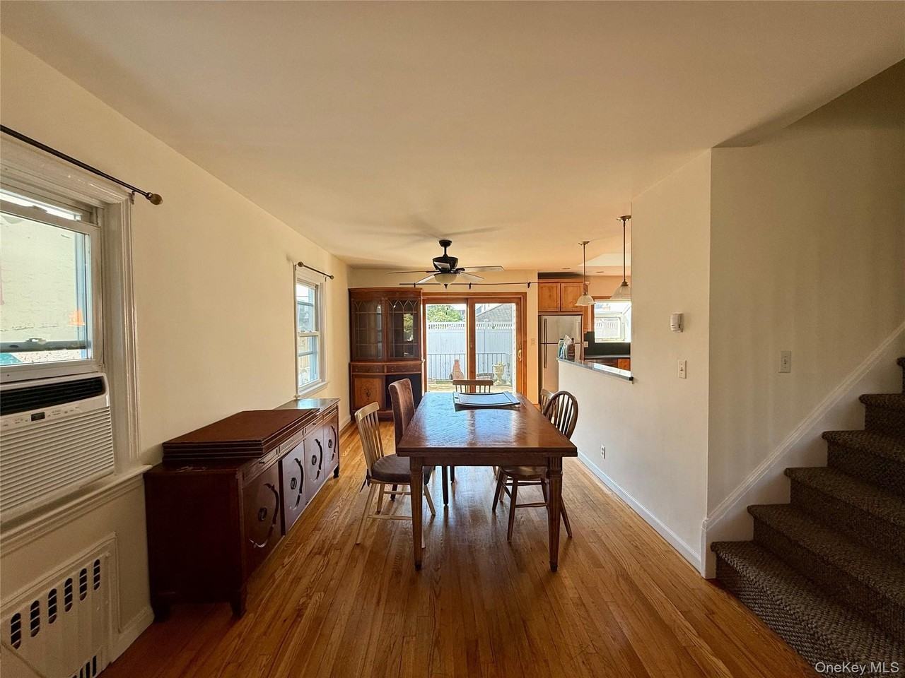 518 W Olive St - Photo 6 of 28