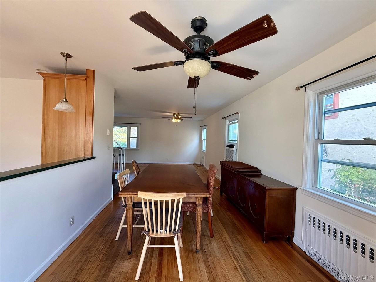 518 W Olive St - Photo 7 of 28