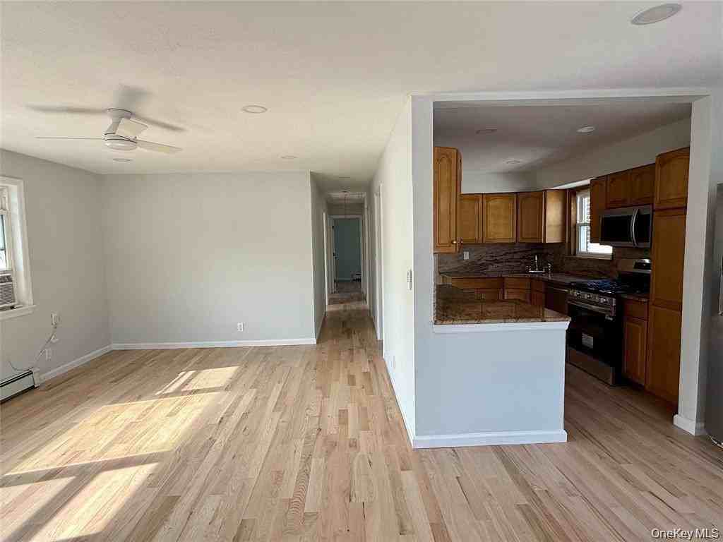 513 East Broadway - Photo 3 of 25