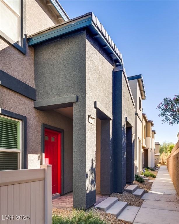 7463 Mountain Ledge St - Photo 4 of 16