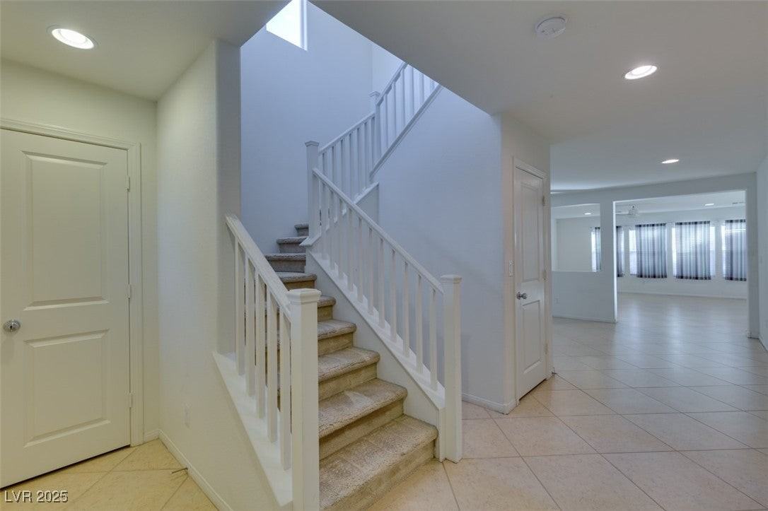 6971 Glencoe Harbor Ave - Photo 2 of 43