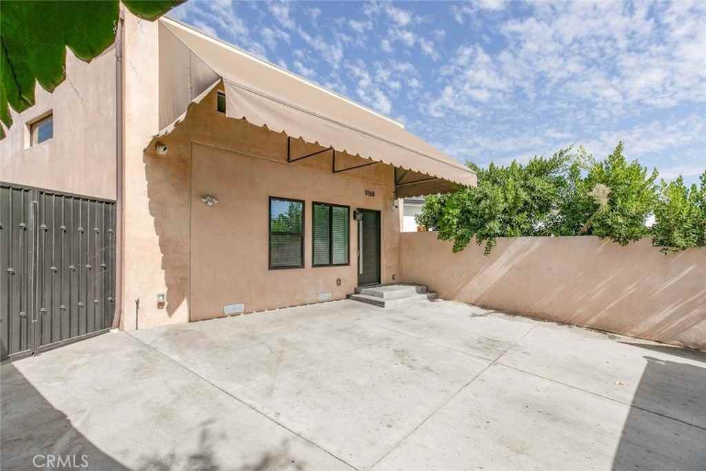 9168 Morehart Ave - Photo 2 of 25