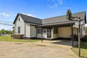 featured image of 201 N 13th St