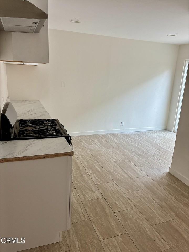 505 W Channel Islands Blvd #A - Photo 3 of 8