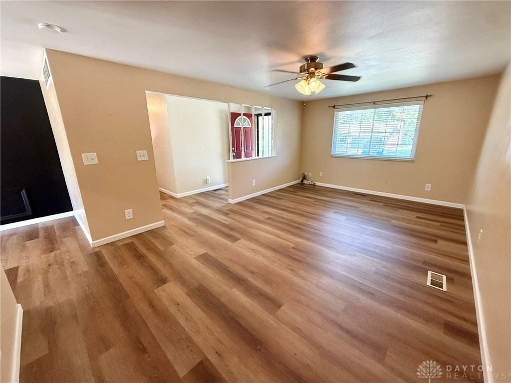 4932 Arrowview Dr - Photo 4 of 23