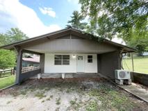 624 1/2 E South St - Photo 1 of 1