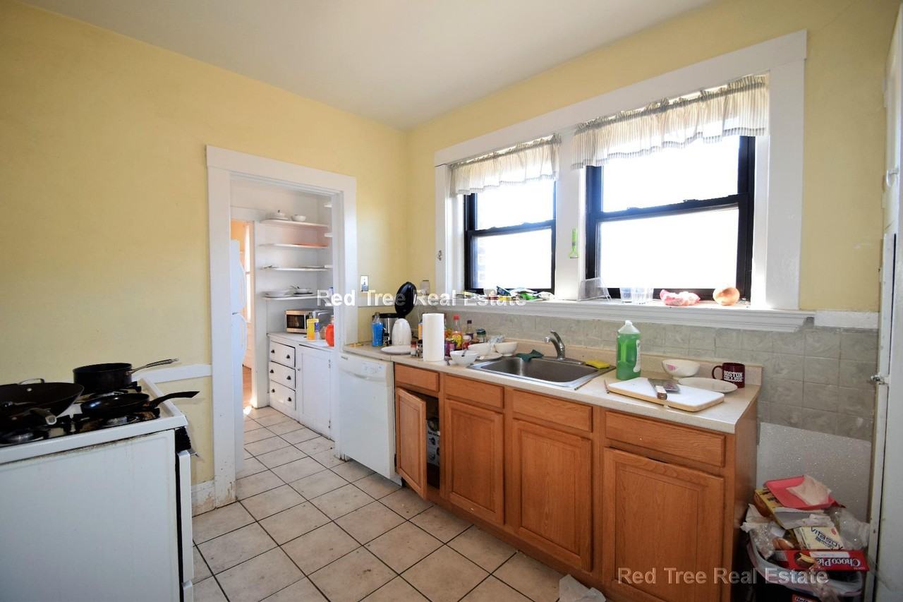 225 Chestnut Hill Ave #2 - Photo 5 of 17