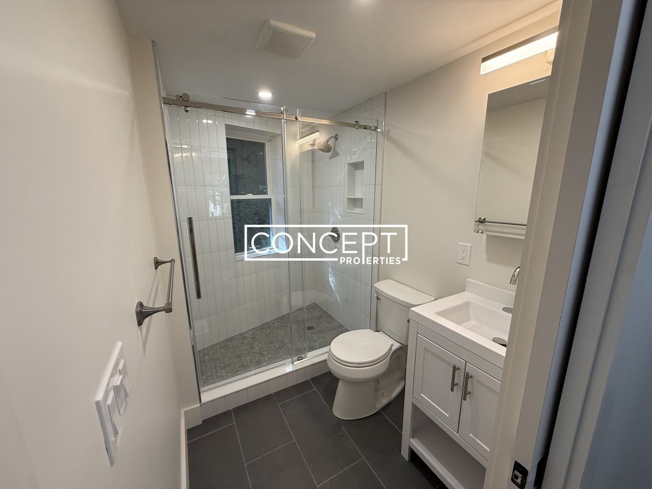 38A Gibson St #5 - Photo 4 of 7