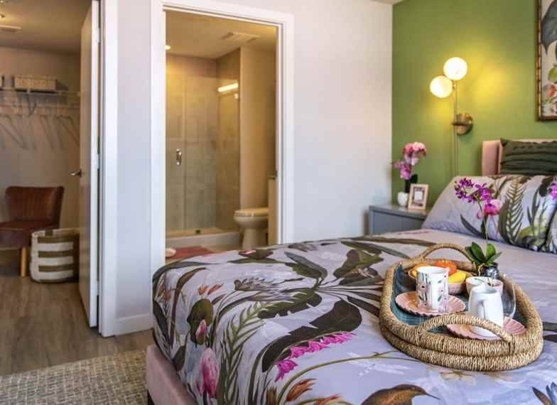 1360 West 34th Street #201 - Photo 6 of 10