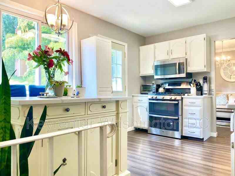 6524 Farmingdale Court - Photo 2 of 49