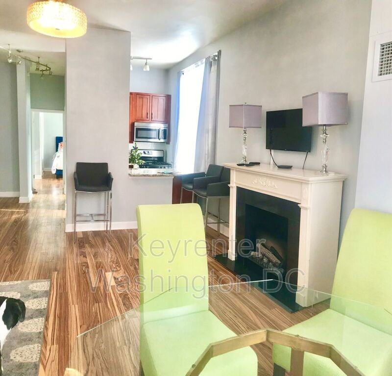 333 2nd Street Northeast #202 - Photo 4 of 20