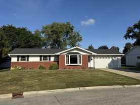 1798 Chateau Dr - Photo 1 of 1