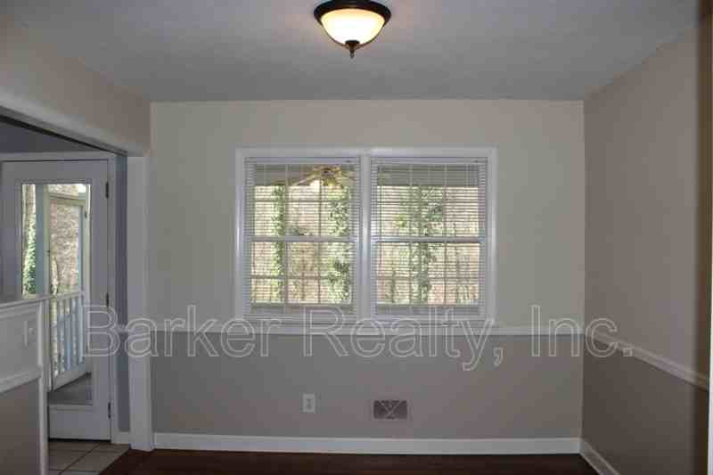 4805 Oak Park Rd - Photo 4 of 12