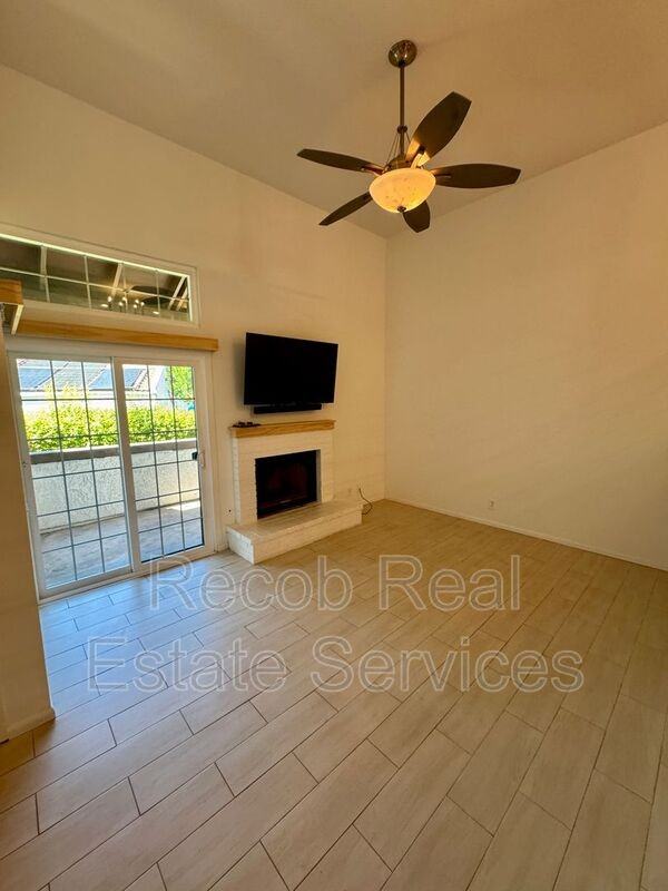 3473 Mission Mesa Way - Photo 2 of 28