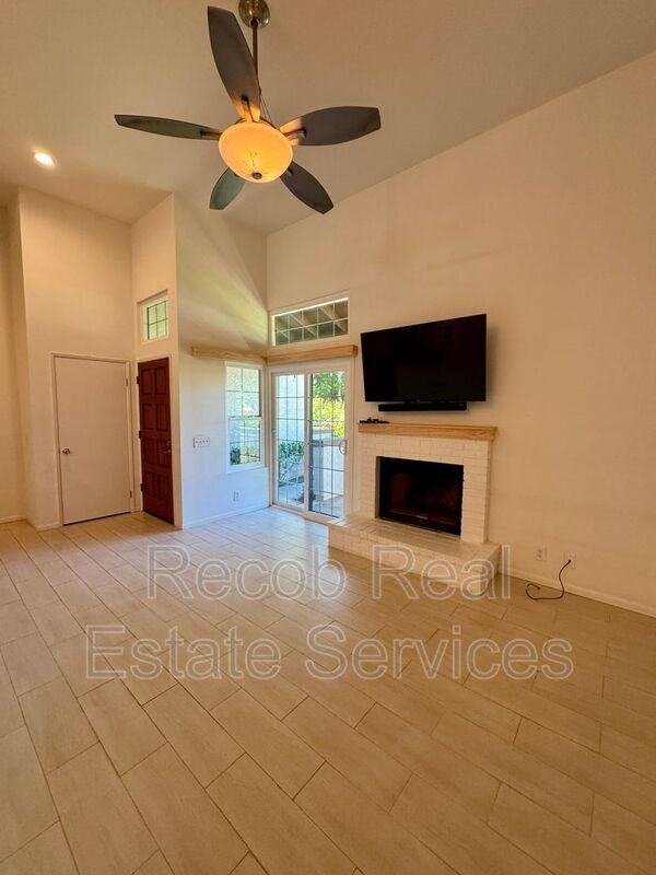 3473 Mission Mesa Way - Photo 3 of 28