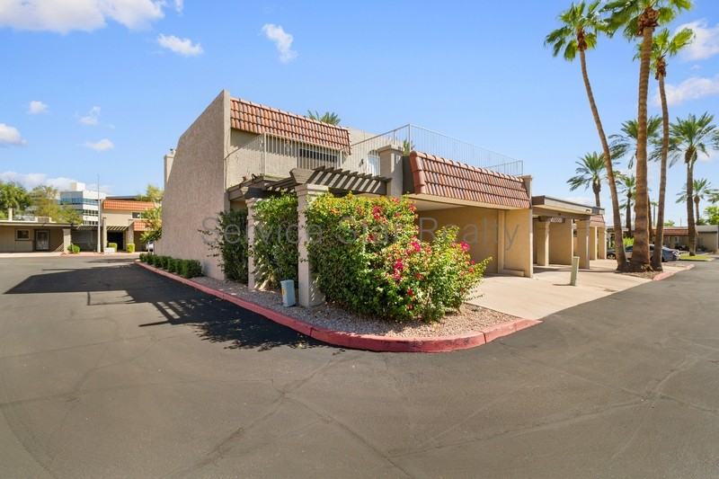 4931 North 42nd Way - Photo 3 of 22