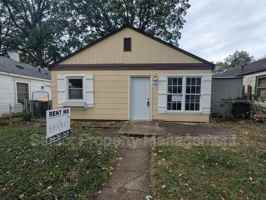 featured image of 2062 Pauline St