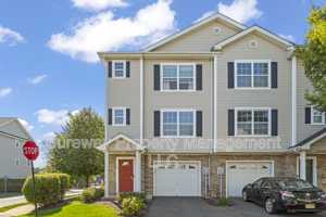 featured image of 10 Alfred Ave