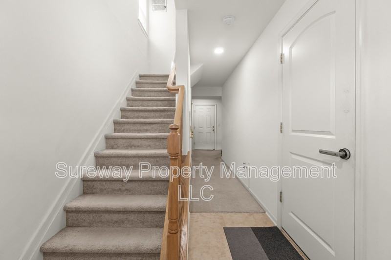 10 Alfred Ave - Photo 5 of 25