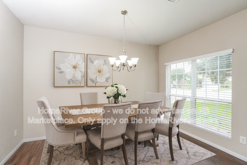 14815 Hillside Woods Ct - Photo 4 of 31