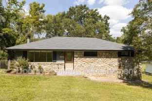 730 Roberta Dr - Photo 1 of 1