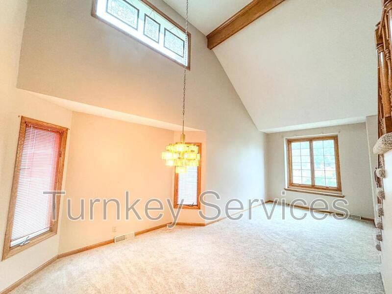 15718 Lafayette Ave - Photo 2 of 28