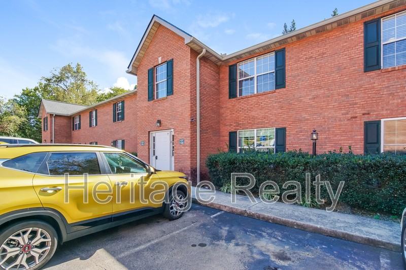 4207 Iona Way - Photo 2 of 16