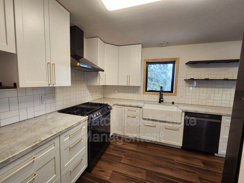 12244 Breckenridge Dr - Photo 4 of 16
