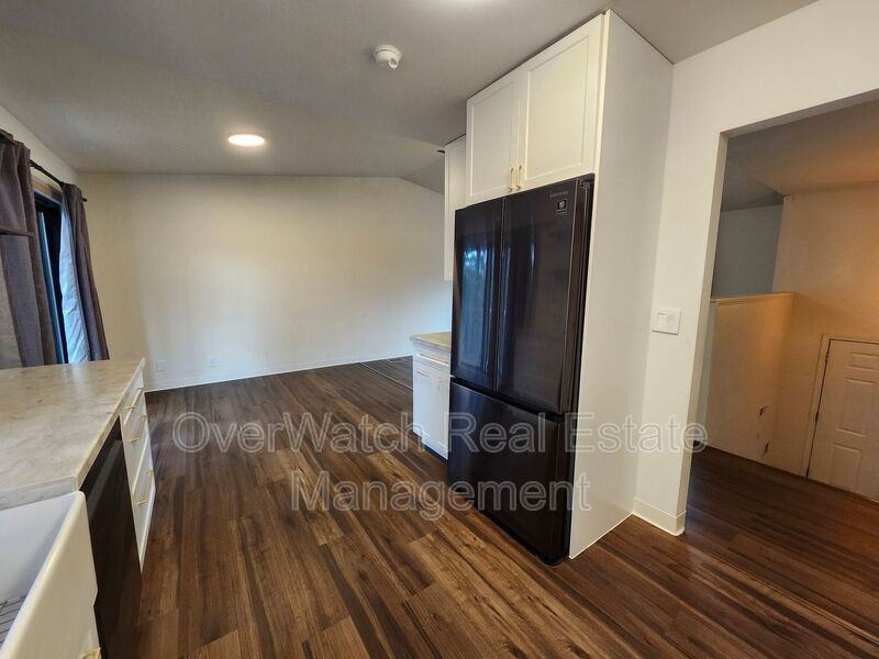 12244 Breckenridge Dr - Photo 5 of 16
