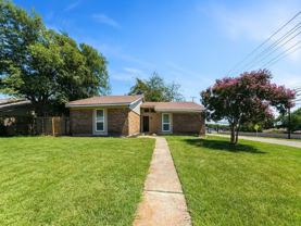 1000 Harness Ln - Photo 1 of 1