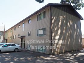 824 Sw Grove St #3 - Photo 1 of 1