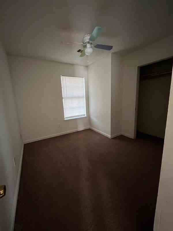 306 N Pool St - Photo 6 of 7