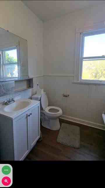 1220 Schlager St - Photo 6 of 7