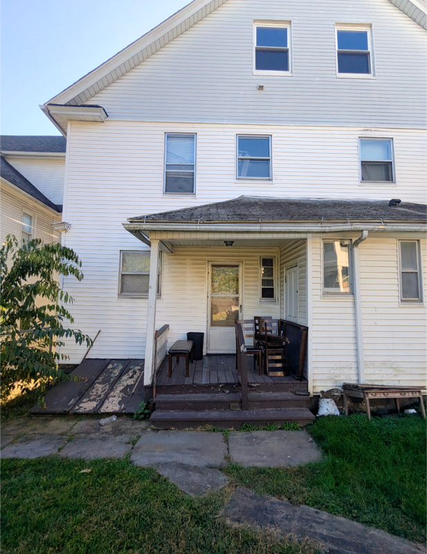 1220 Schlager St - Photo 7 of 7