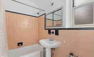 featured image of 220 Berkeley Pl